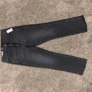GAP High Rise Cigarette Jeans in Black 26P